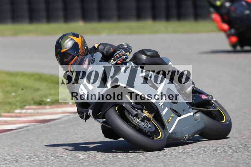 /43 08.08.2025 Discover the Bike ADR/Race 3 rot/91